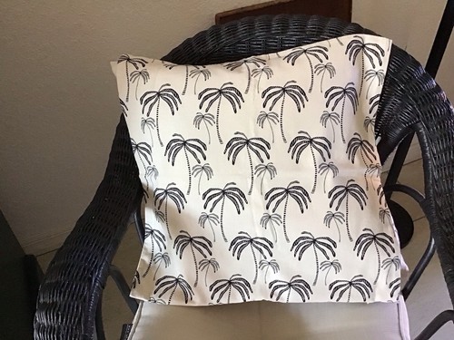 Home tropical pillow - h&m,