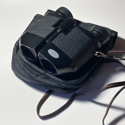 Pocket sized compact