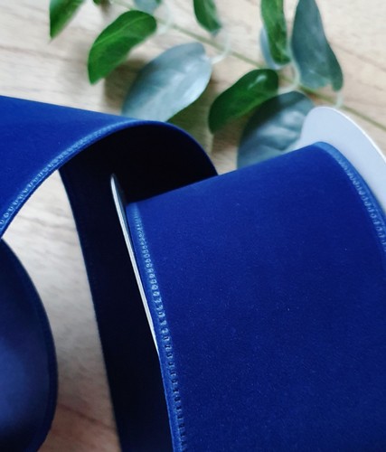 Blue velvet christmas - velvet, wired