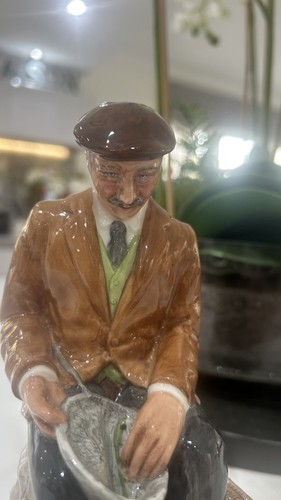 Royal doulton figurine - doulton,