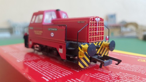Hornby r3179 esso 4wdm - hornby, diesel
