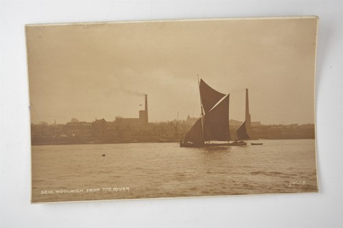 Woolwich river thames - woolwich, sailing