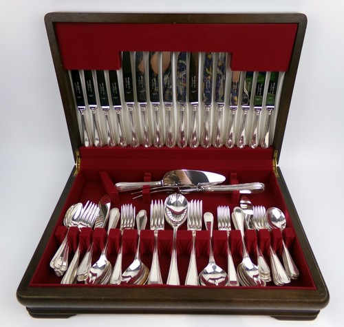 Silver plated cutlery - silver,