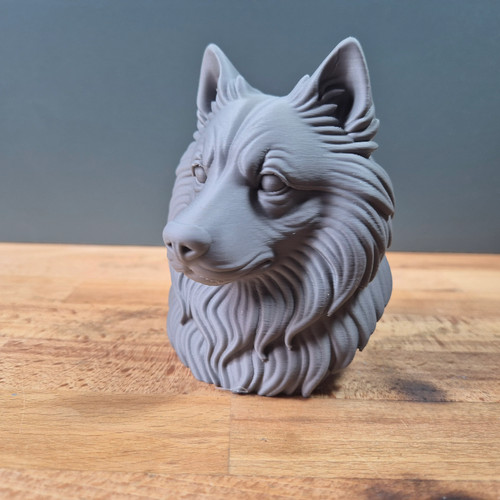 Keeshond dog bust - dog,