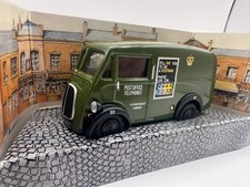 Corgi Classics Morris J Van