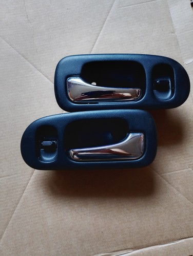 Door handle rear - door,