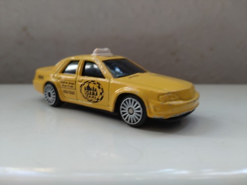 Maisto city taxi yellow cab - taxi,
