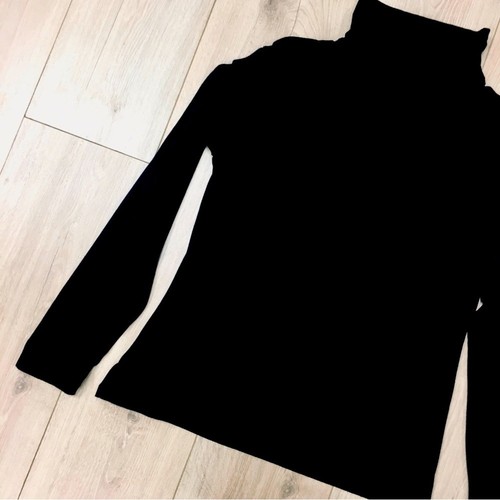 Black long sleeve turtleneck - long,