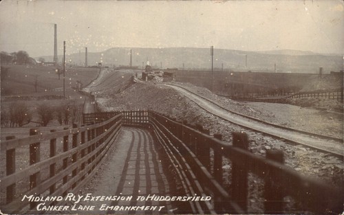 Canker lane embankment - lane,