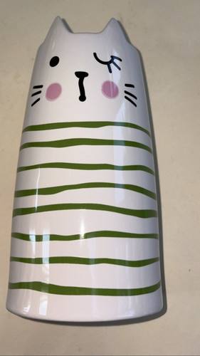 Next ceramic cat - next, green
