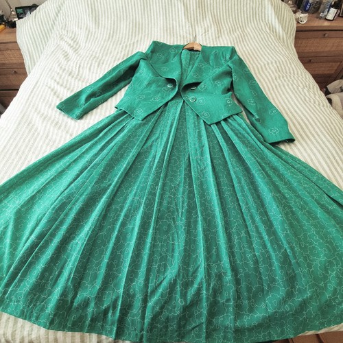 True vintage dress and - true,