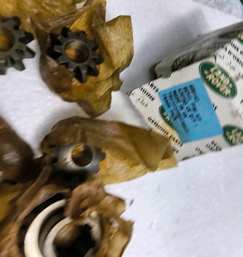 608142 genuine rang rover - genuine,