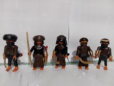 PLAYMOBIL LOT OF FIGURES