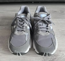 Size 6 Adidas Torsion Grey