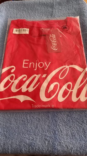 Xxl coca cola graphic shirt - coca,