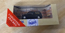 Corgi: 97772, Morris Mini Van
