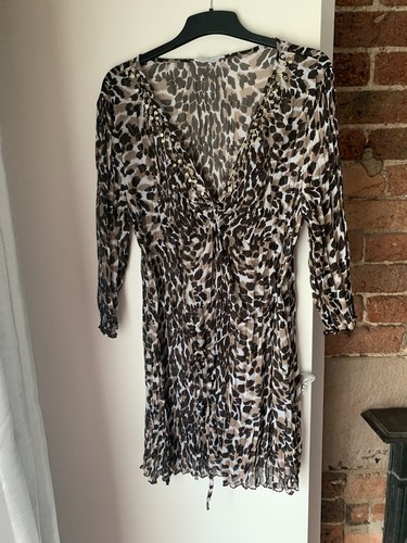 Size debenhams animal - 18,
