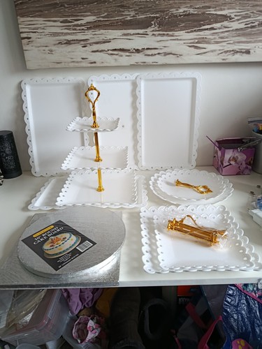 Plastic tier cake - plastic, stand