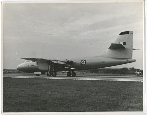 Vickers valiant large vintage - vickers,