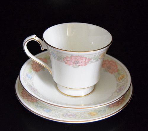 Beautiful vintage aynsley - beautiful,