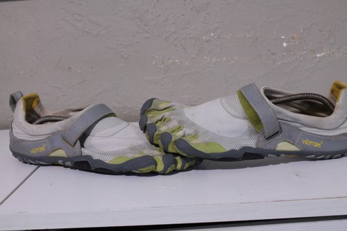 Vibram fivefingers shoes - vibram,