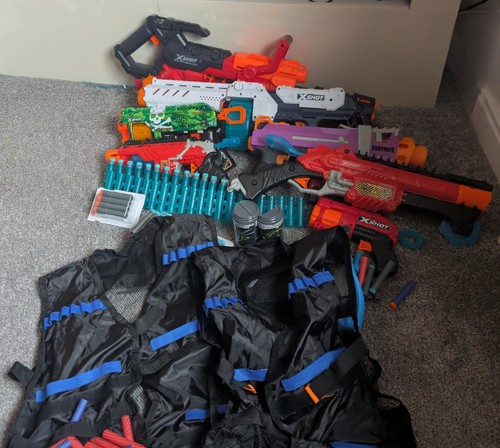 Nerf and shot guns bundle - and,