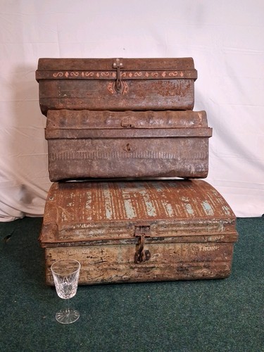 Assortment antique metal - of,