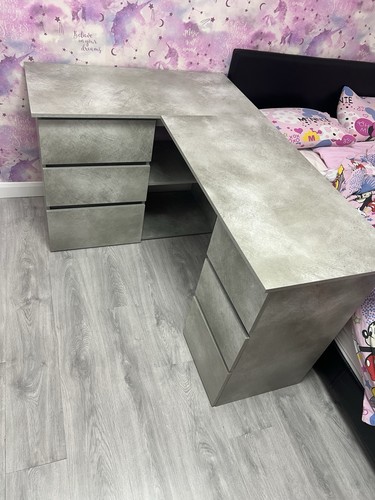 Corner desk with drawers and - desk,