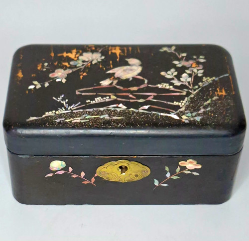 Black wood lacquered - black,