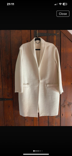 Stunning cream coat jigsaw - stunning,