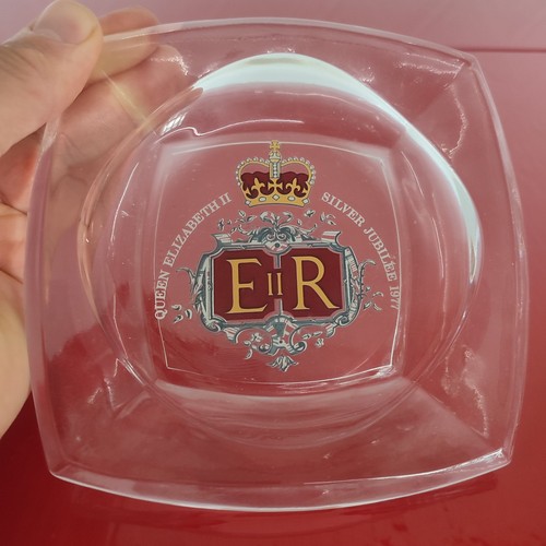 Vintage queen elizabeth ii - vintage,,