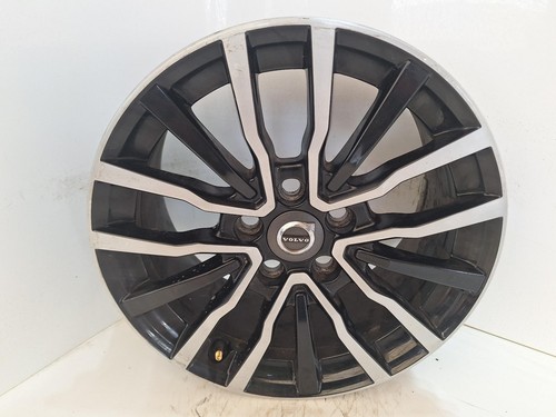 Volvo v40 momentum mk3 - volvo,