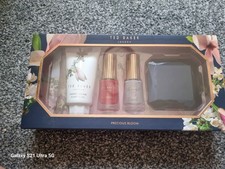 TED BAKER PRECIOUS BLOOM GIFT SET HAND CREAM,NAIL POLISH,FILE & MIRROR*NEW/BOXED