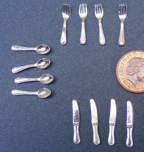 Dolls house piece silver - dolls,