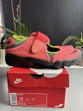 Nike Air RIFT "Hot Lava"