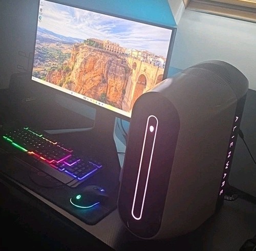 Alienware gaming setup aurora - alienware,