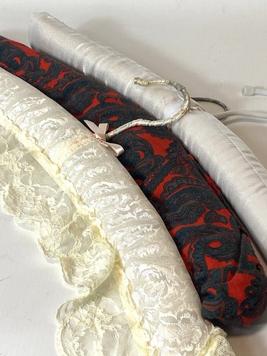 Padded clothes hangers - -, 3