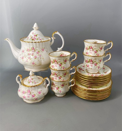 Royal albert victoriana rose - albert,