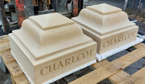 Cast stone fluted pier - pier, caps