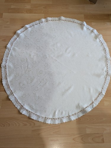 Circular tablecloth - circular,