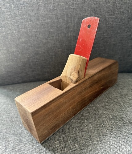 Wooden strike block plane with - strike,