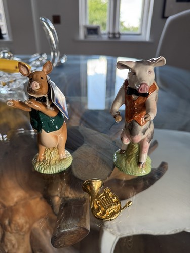 Mint vintage beswick pig - mint,