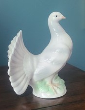 Vintage Porcelain Figurine Fantail Dove
