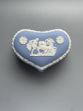 Vintage 1966 Wedgwood Blue
