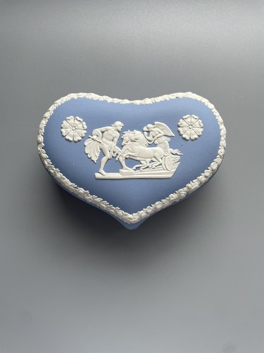 Vintage 1966 wedgwood - wedgwood, blue
