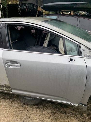 Toyota avensis 2012 driver - 2012,