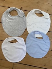 SET OF 4 BABY BIBS ONE SIZE POPPER FASTENING