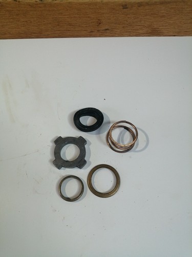 Caterpillar water pump - ,