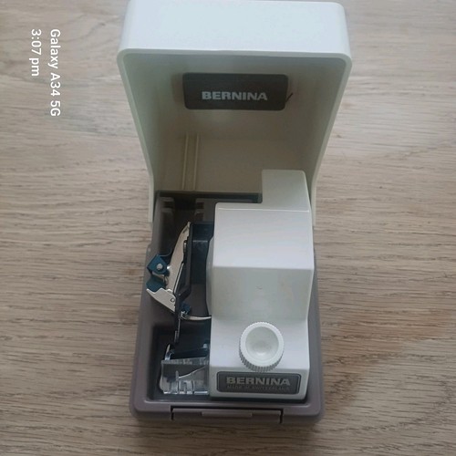 Bernina sewing machine cut - sewing, n