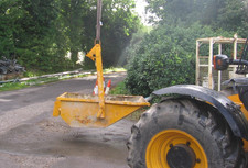 1 USED CRANE-BOAT TIP SKIP